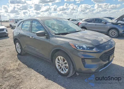 2020 Ford Escape S z USA, uszkodzony, nr VIN 1FMCU0F65LUC54891